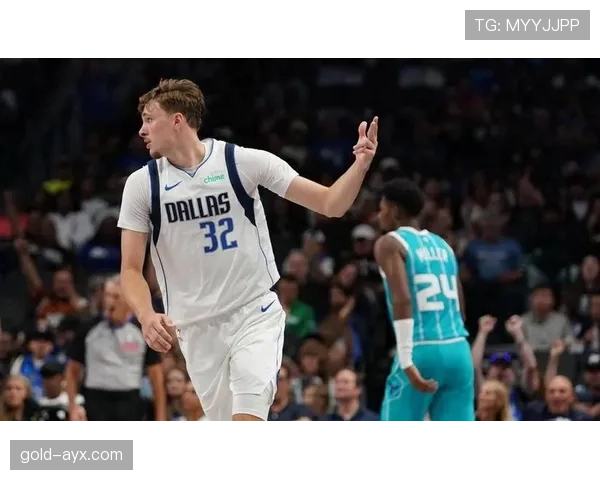 戴维斯防守统治力成湖人季后赛关键利器